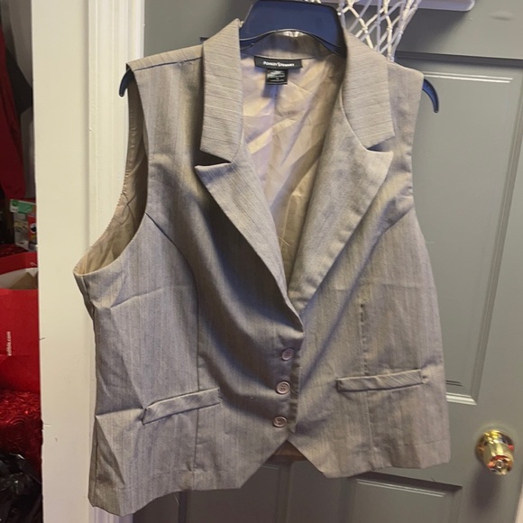 Plus Size Ashley Stewart Pant Suit - Picture 3 of 10